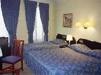 Avama Prony Otel 3*