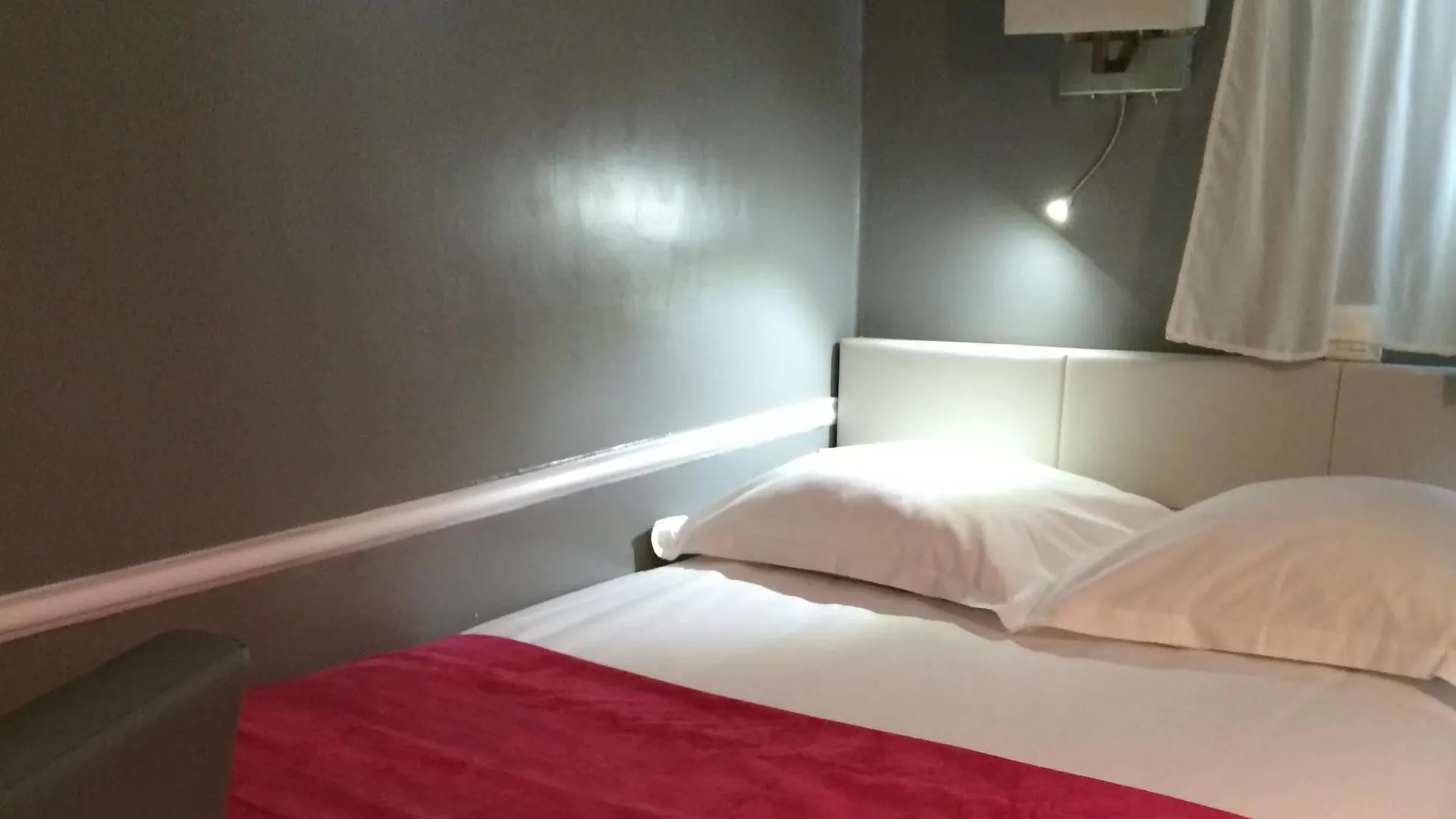 Avama Prony Hotel Parigi