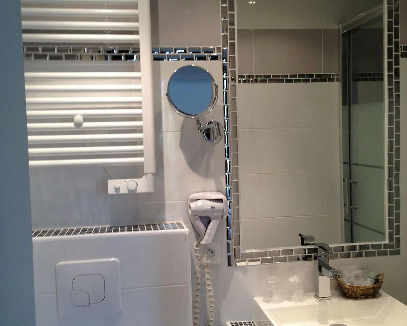 Avama Prony Hotel Paris